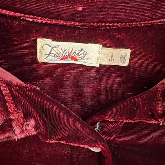 Faherty Stretch Silk Velvet Genevieve Button Down Shirt Burgundy Women’s Small - Picture 3 of 7